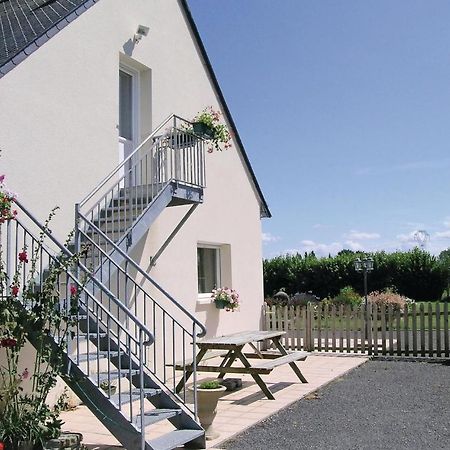 Amazing Apartment In Roz-Landrieux With Kitchen 외부 사진