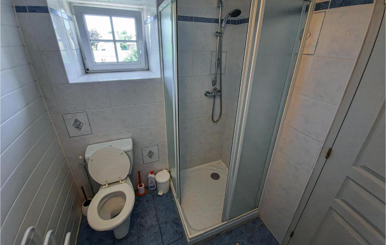 Amazing Apartment In Roz-Landrieux With Kitchen 외부 사진