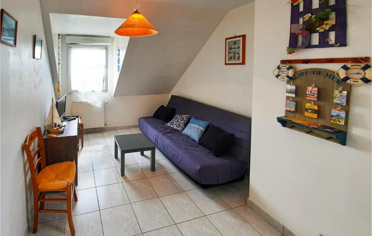 Amazing Apartment In Roz-Landrieux With Kitchen 외부 사진